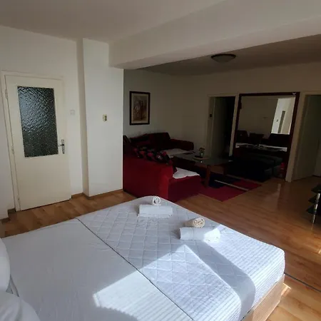 Aleksa 4 Appartement *