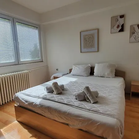 Aleksa 4 Appartement