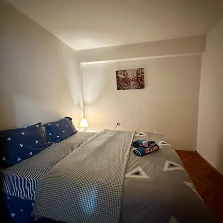 Aleksa 4 * Skopje